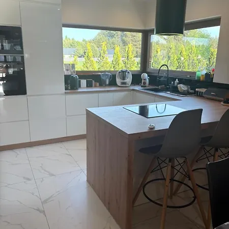 Villa Jeziorna Oaza *